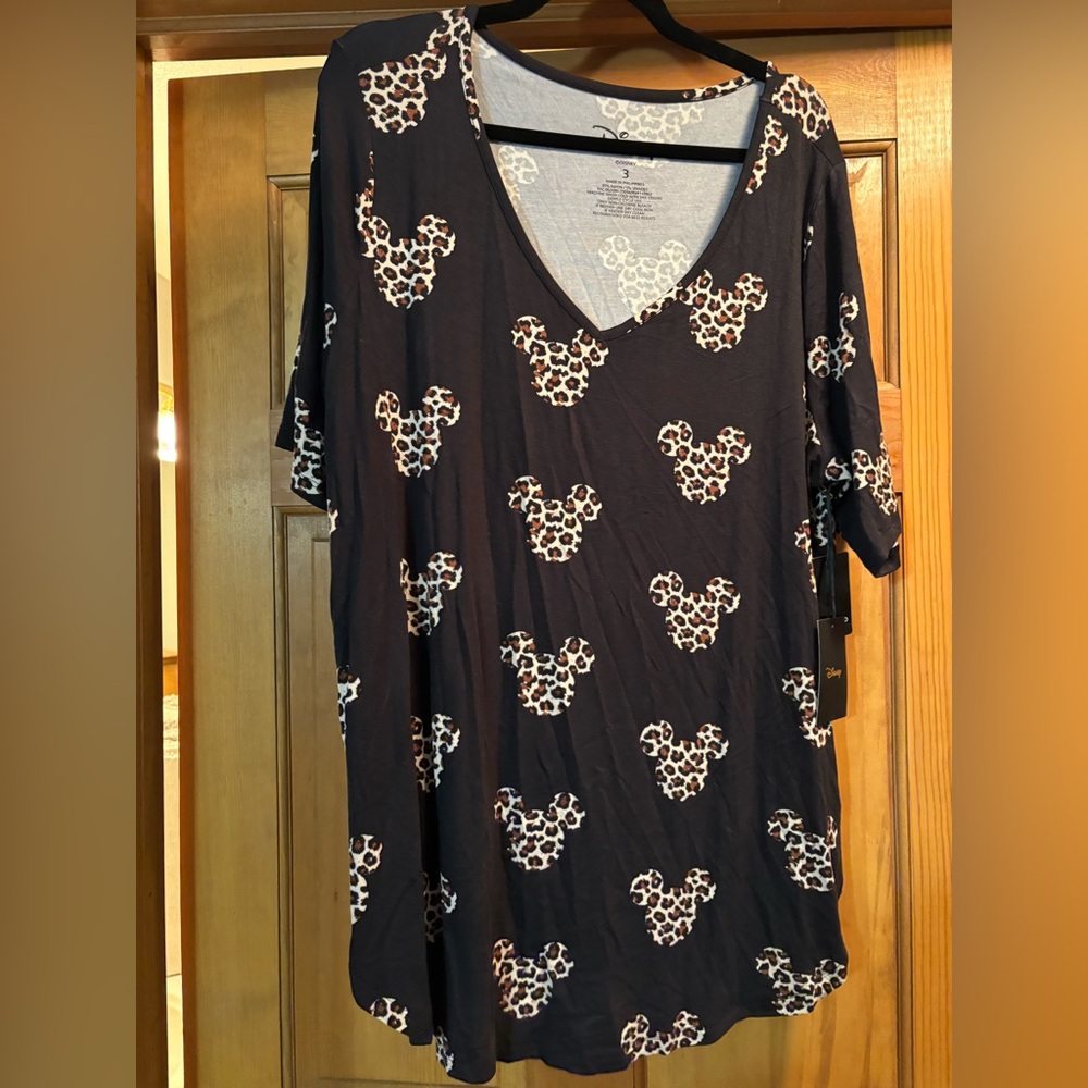 Torrid Black Disney Leopard Print Short Sleeve Tunic Tee